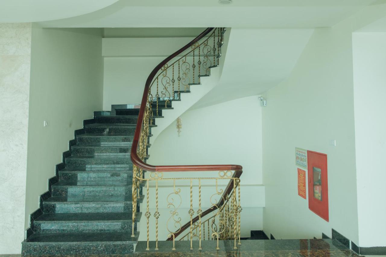 Hung Long Hotel Phủ Từ Sơn Exterior foto