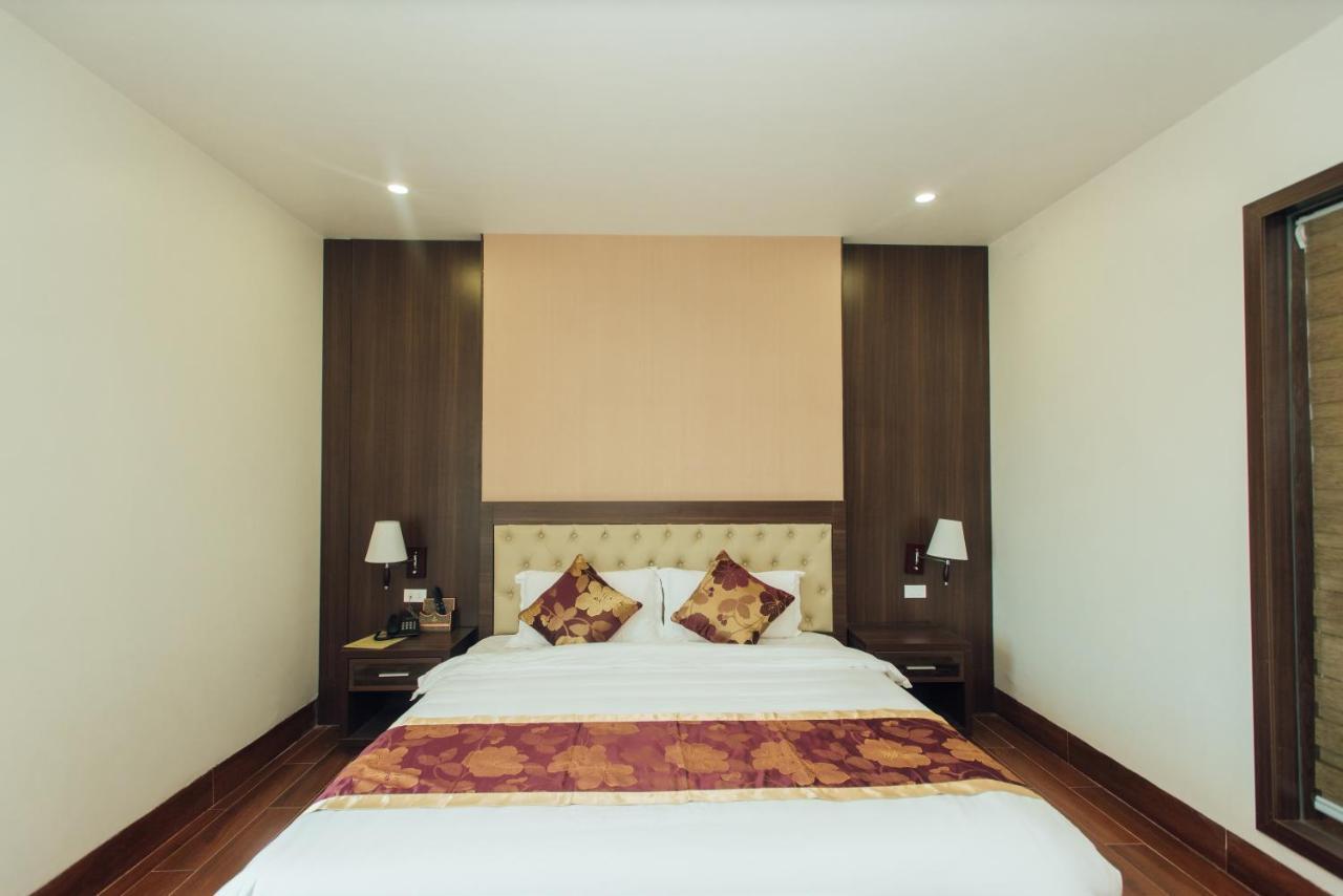Hung Long Hotel Phủ Từ Sơn Exterior foto